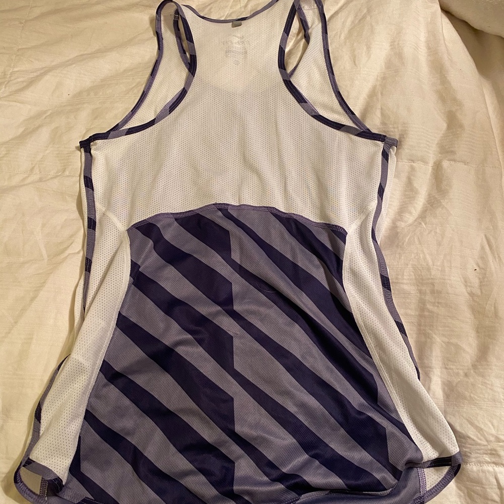 Nike tank